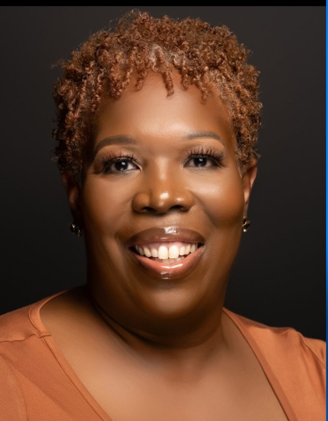 chloe anderson headshot, Crowdfund Better® Certified Advisor, Brockport, New York, Finger Lakes SBDC, business advisor